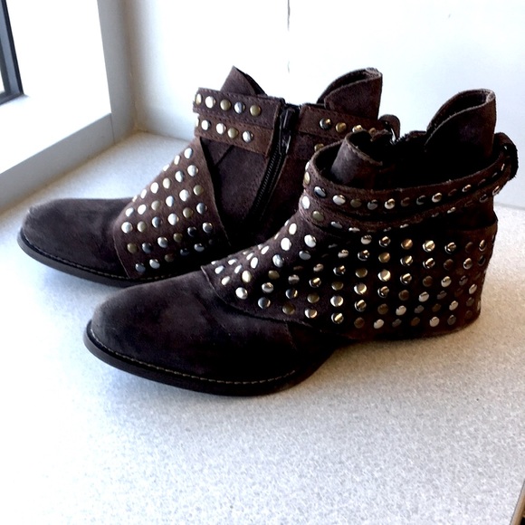 Brown studded Suede Boot - Picture 1 of 4